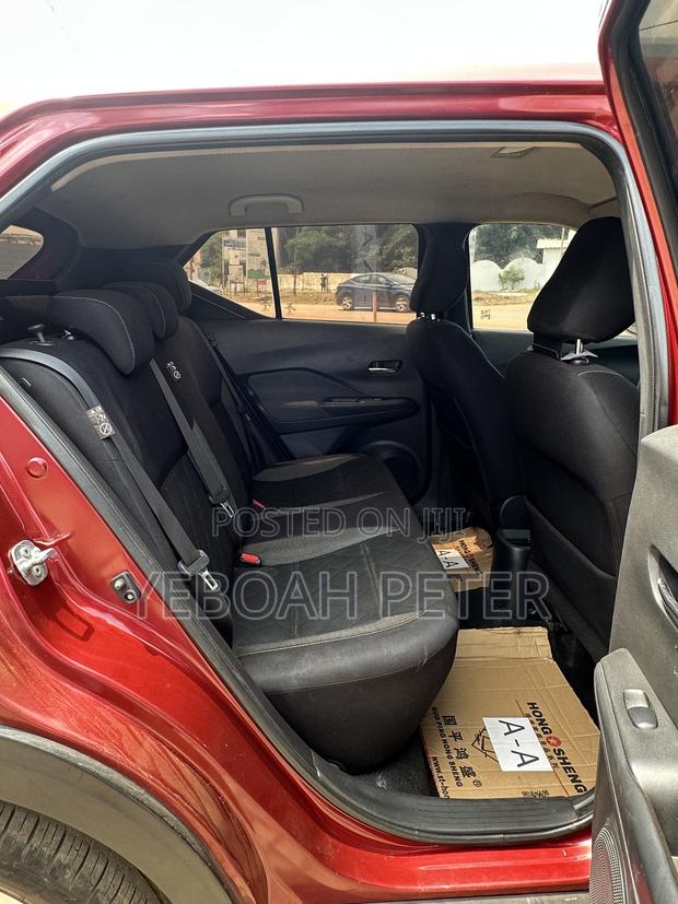 Nissan Kicks 2018 Red