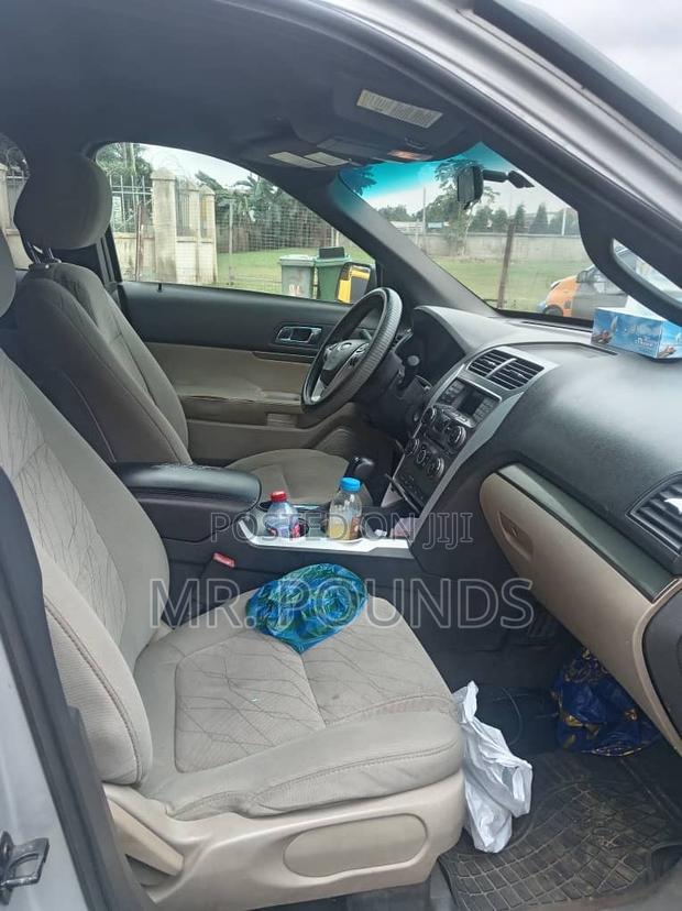 Ford Explorer Limited 4dr SUV AWD (3.5L 6cyl 6A) 2015 Silver