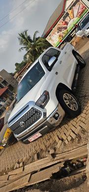 Toyota Tundra Platinum 5.7L V8 4x4 CrewMax 5.6 ft. box 145.7 in. WB White  for sale
