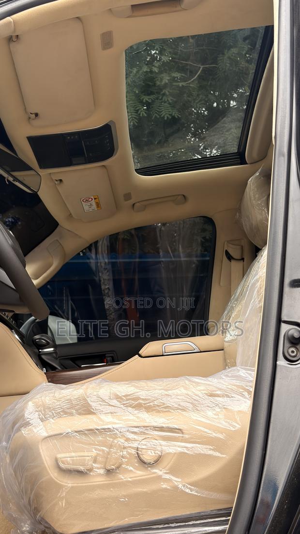 Toyota Land Cruiser 3.5 Petrol 4WD 2022 Black