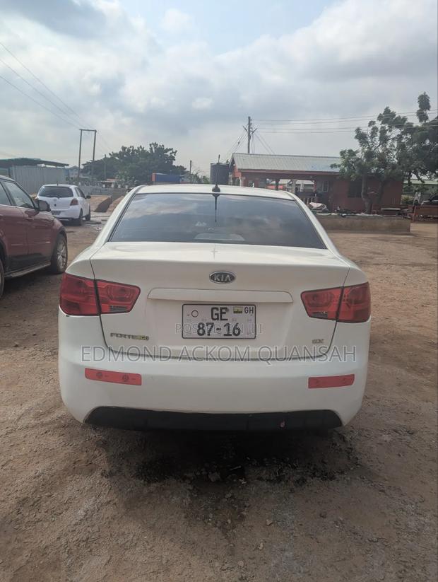 Kia Forte EX Sedan 2012 White