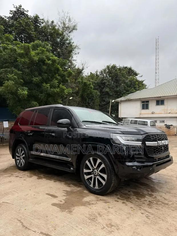 Toyota Land Cruiser 2018 Black