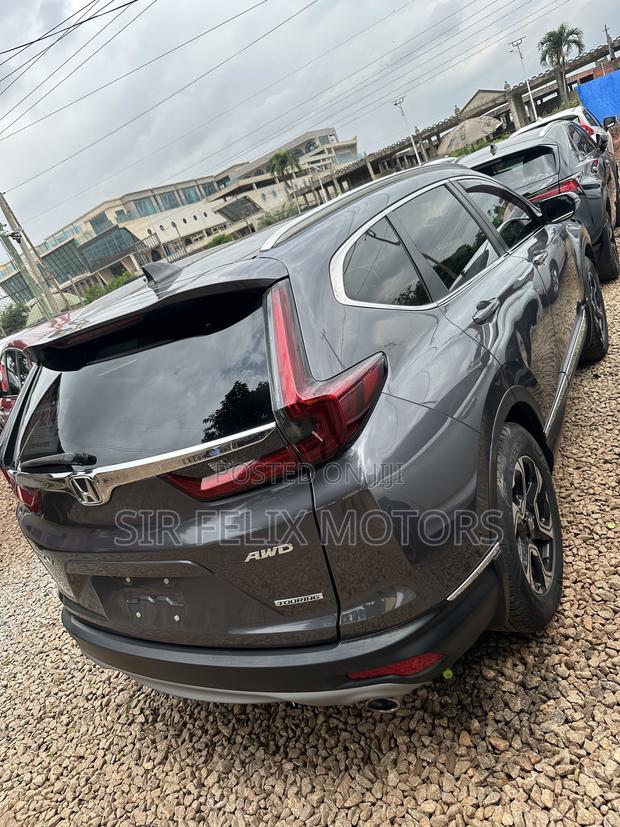 Honda CR-V Touring AWD 2019 Gray