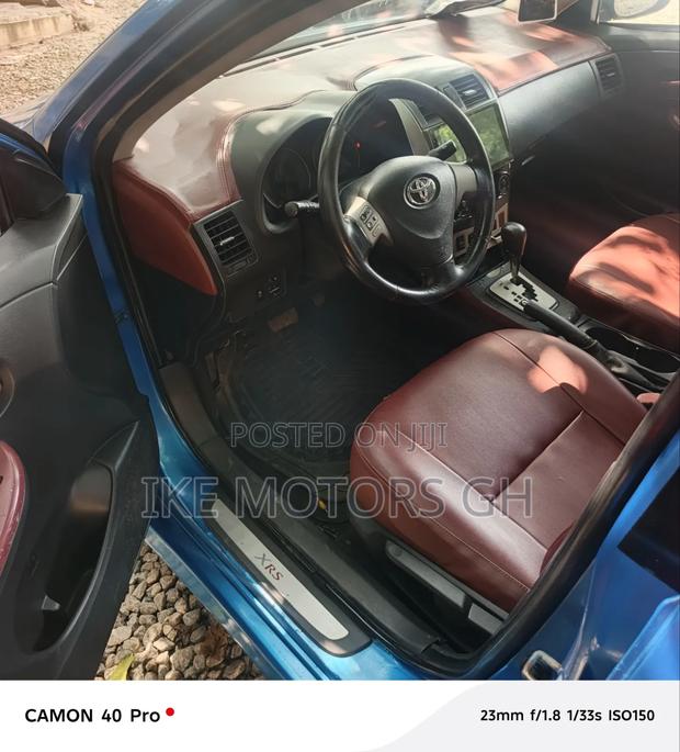 Toyota Corolla 2011 Blue