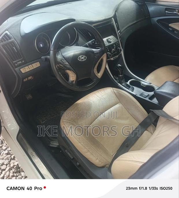 Hyundai Sonata 2011 White