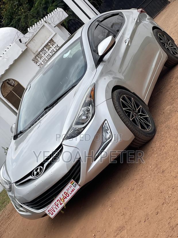 Hyundai Elantra 2015 Silver
