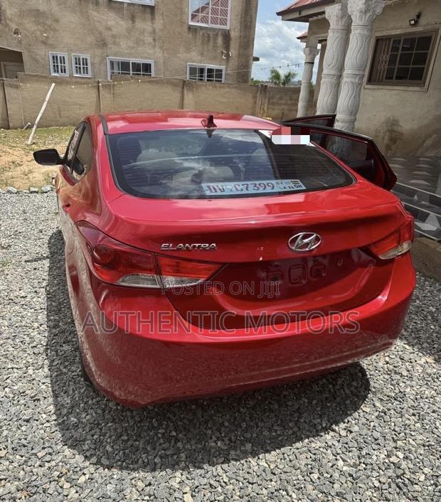 Hyundai Elantra GLS Sedan FWD (1.8L 4cyl 6M) 2013 Red