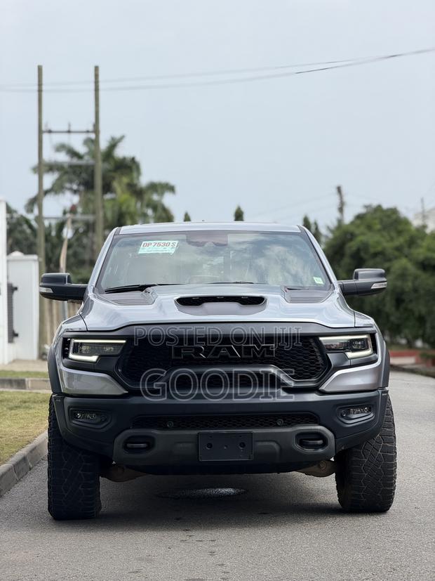 Dodge RAM 2021 Silver