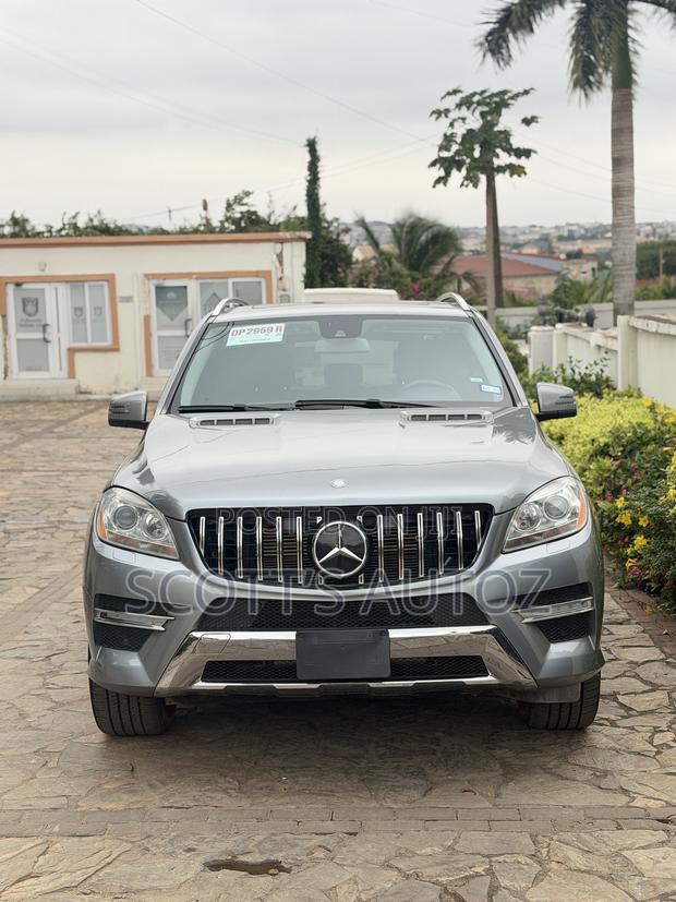 Mercedes-Benz M Class ML350 4MATIC 4dr SUV AWD (3.5L 6cyl 7A) 2015 Gray