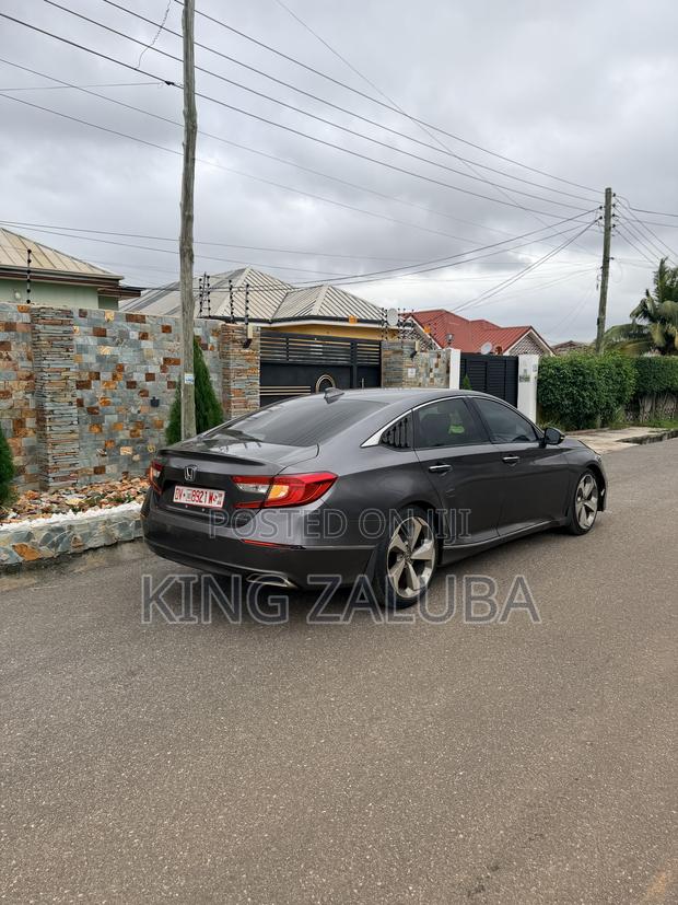 Honda Accord Touring 2.0T 2018 Gray