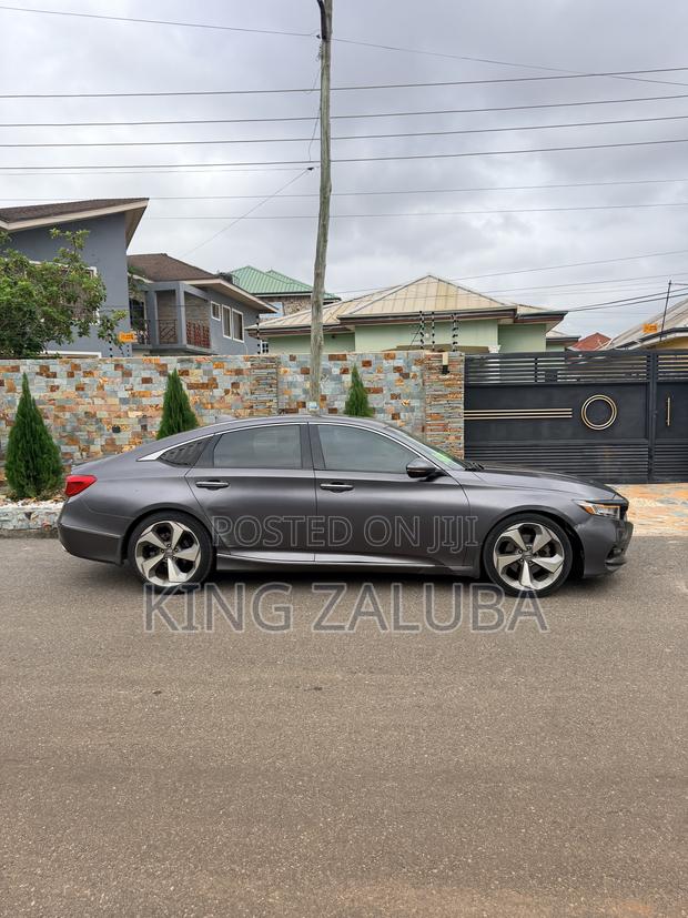Honda Accord Touring 2.0T 2018 Gray