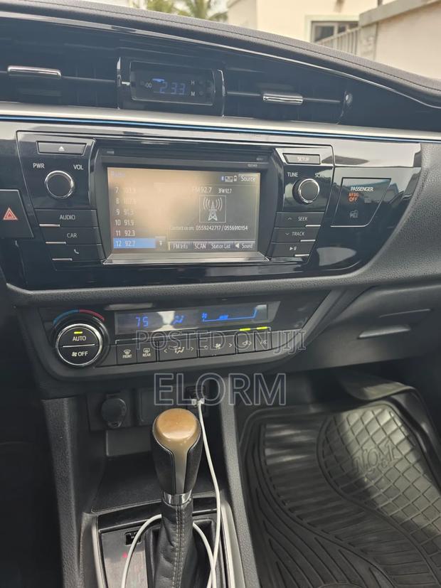 Toyota Corolla 2015 Gray