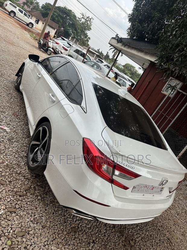 Honda Accord Sport (1.5L 4cyl Turbo CVT) 2019 White