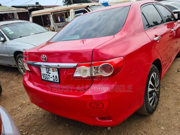 Toyota Corolla 2013 Red