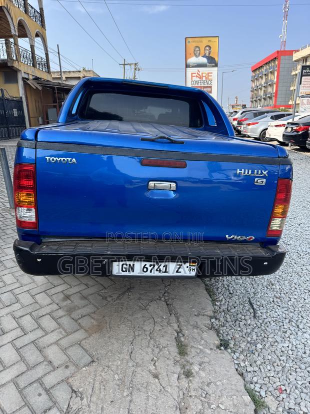 Toyota Hilux 2008 Blue