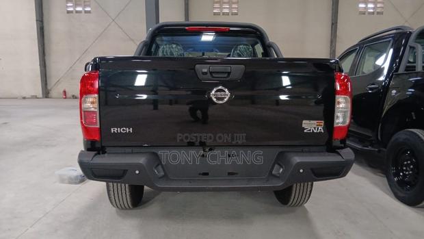 New Nissan Pick-Up 2025 Black
