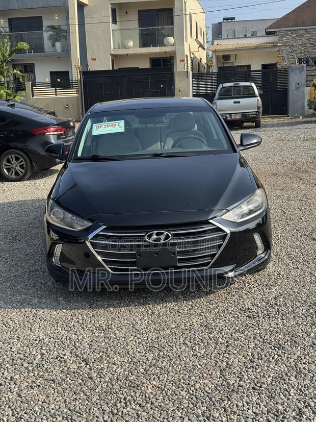 Hyundai Elantra 2018 Black