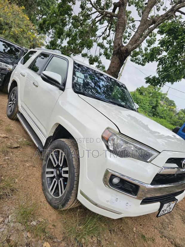 Toyota 4-Runner 2015 White
