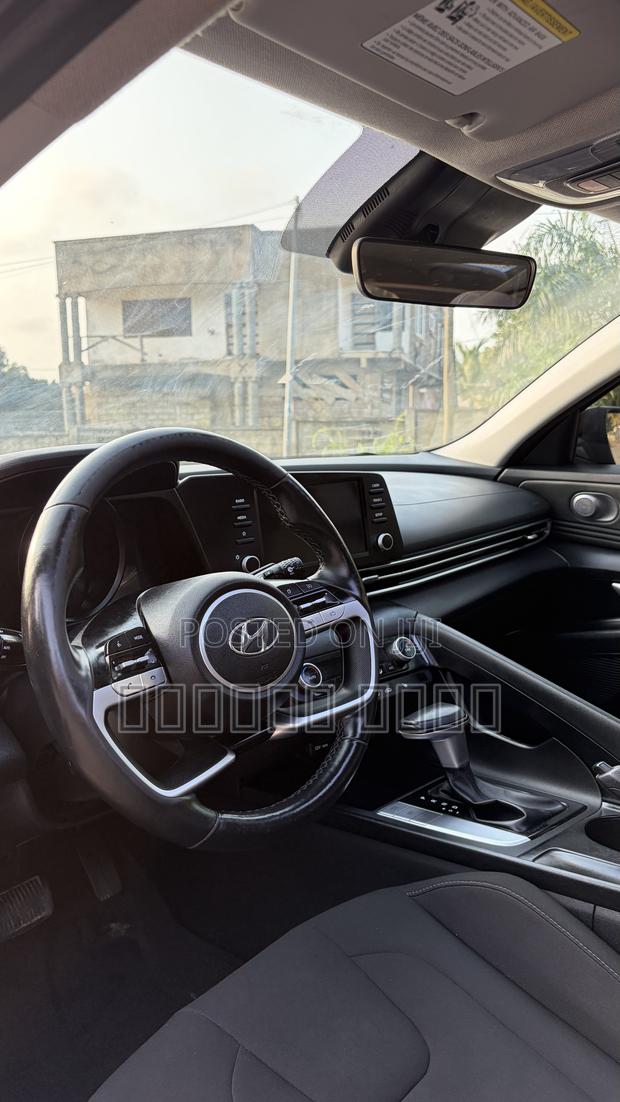 Hyundai Elantra SEL 2022 Black