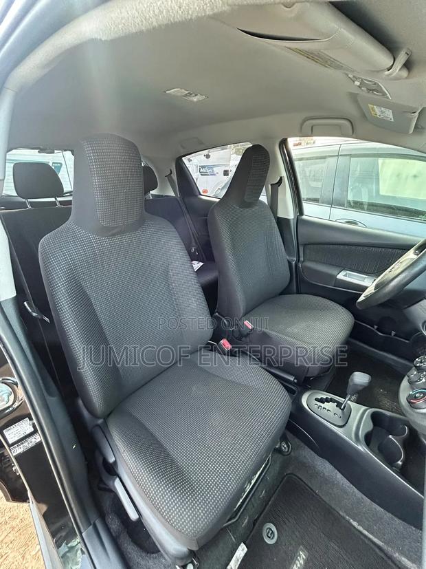 Toyota Vitz 2015 Black