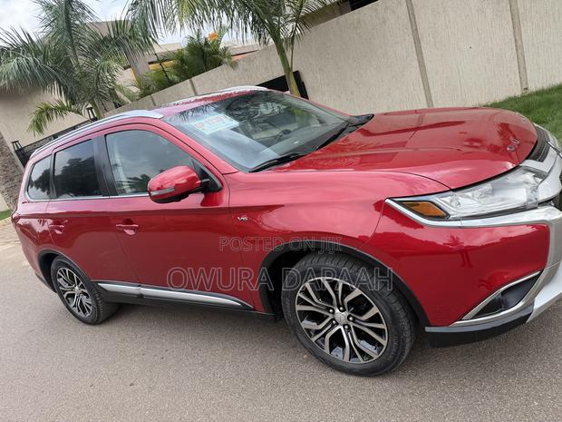 Mitsubishi Outlander 2.4 PHEV AWD 2018 Red