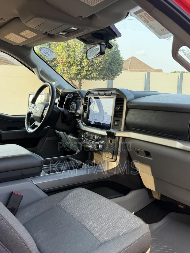 Ford F-150 XLT 2022 Red