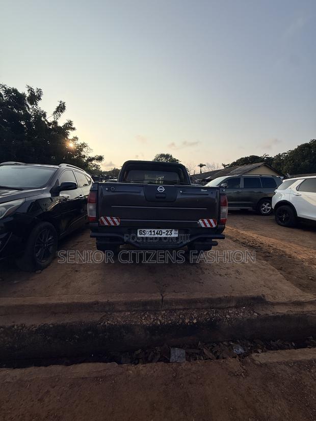 Nissan Hardbody 2008 Black