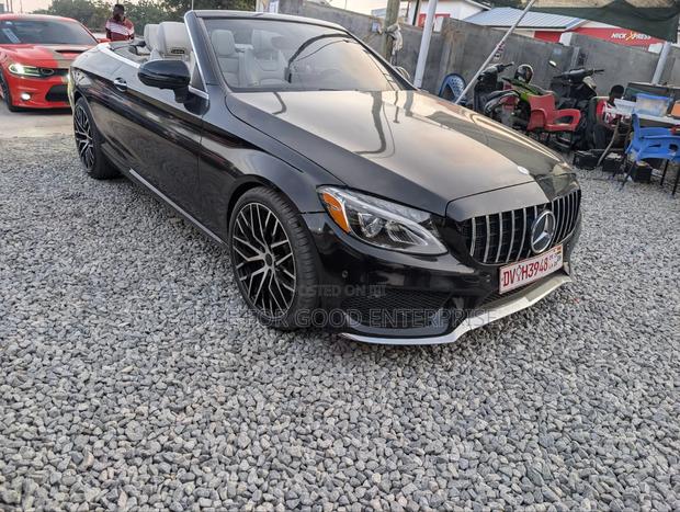 Mercedes-Benz C300 2017 Black