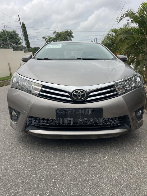 Toyota Corolla 2016 Silver
