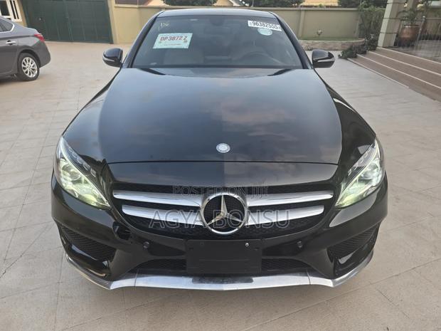 Mercedes-Benz C300 Luxury 4dr AWD 4Matic Sedan (2.0L 4cyl 7A) 2015 Black