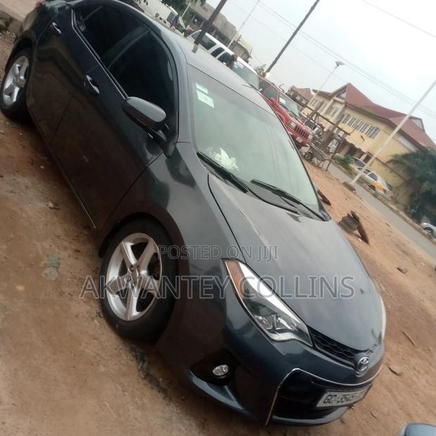 Toyota Corolla 2015 Gray