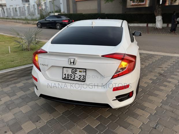 Honda Civic EX-L 4dr Sedan (1.5L 4cyl) 2017 White