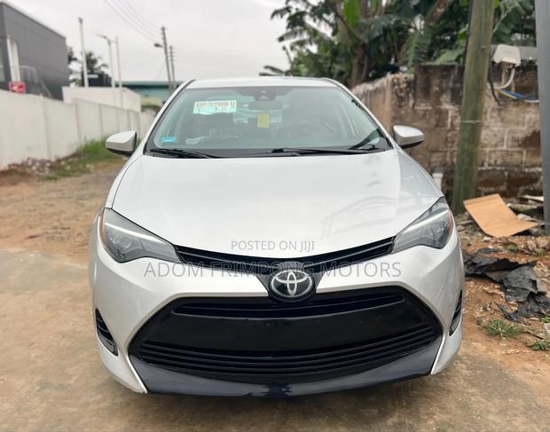 Toyota Corolla 2019 Silver