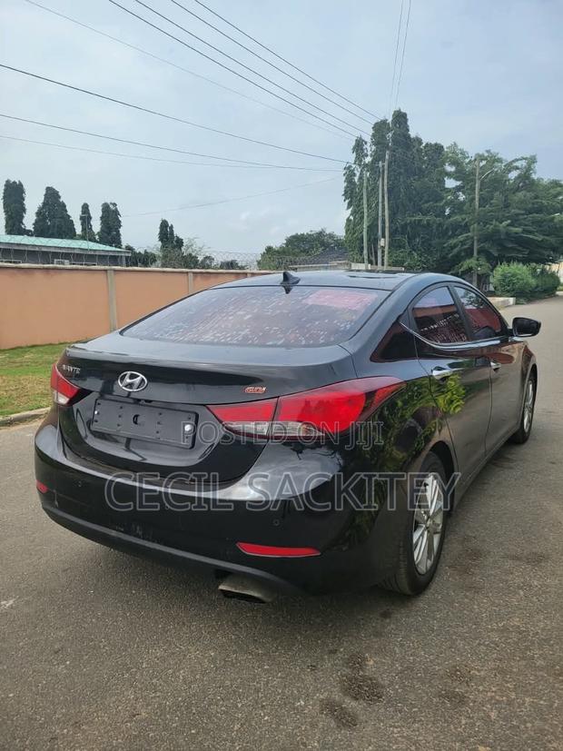 Hyundai Avante 2014 Black