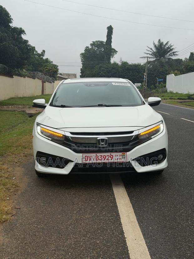 Honda Civic Touring Sedan 2018 White