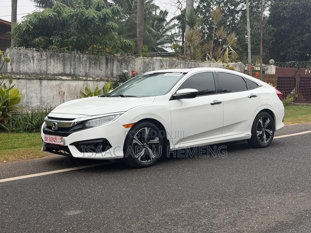 Honda Civic Touring Sedan 2018 White