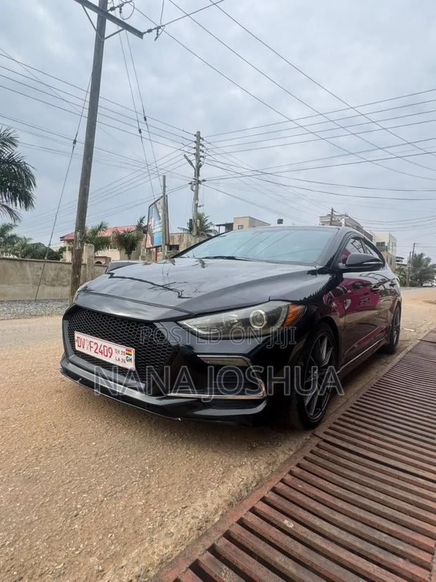 Hyundai Elantra 2018 Black