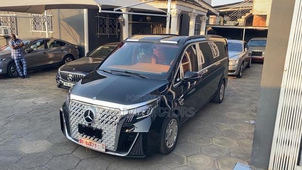Mercedes-Benz VS680L Maybach 2025 Black