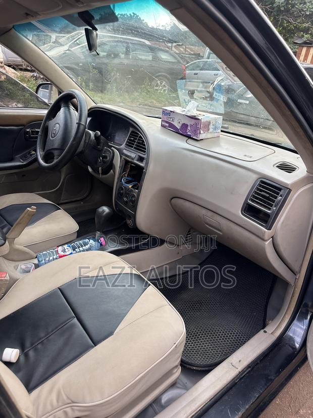 Hyundai Elantra 2005 Black