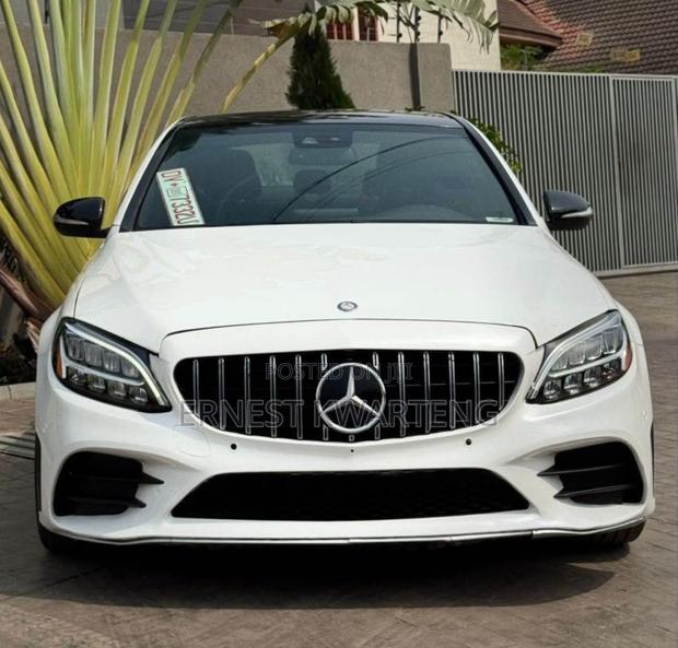 Mercedes-Benz C300 2016 White