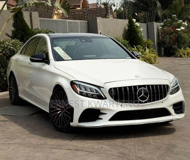 Mercedes-Benz C300 2016 White
