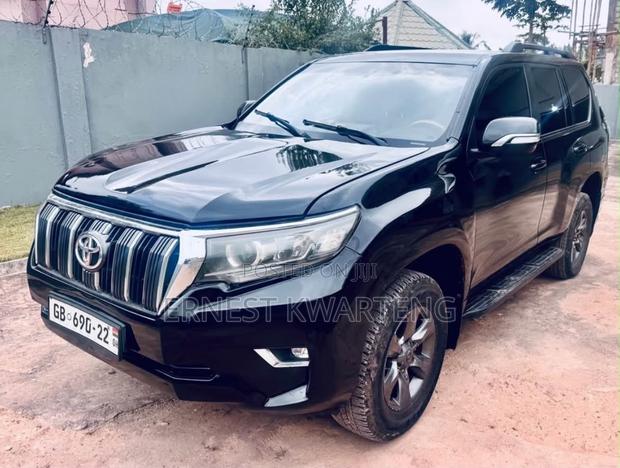 Toyota Land Cruiser Prado 2015 Black