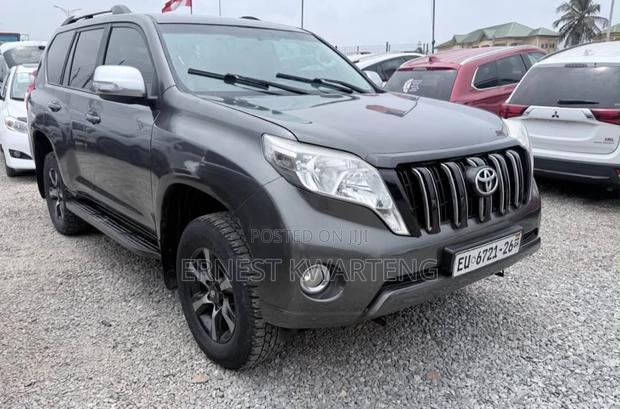 Toyota Land Cruiser Prado 2.8 D-4D 2014 Black