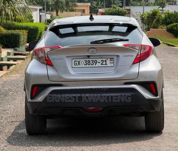 Toyota C-HR 2019 Gray