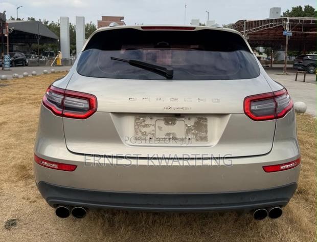 Porsche Macan 2018 Gray