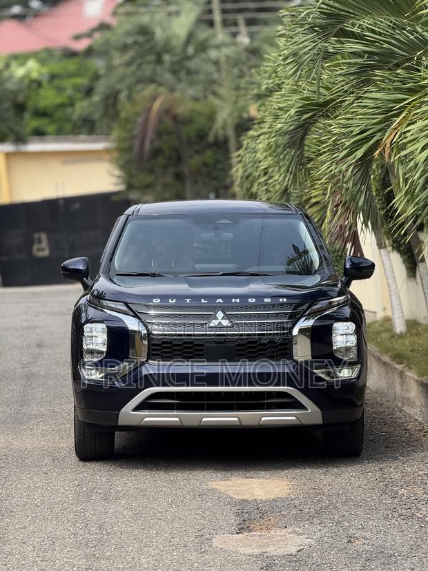 Mitsubishi Outlander 2024 Black