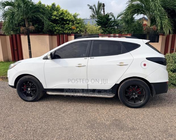 Hyundai Tucson 2013 White