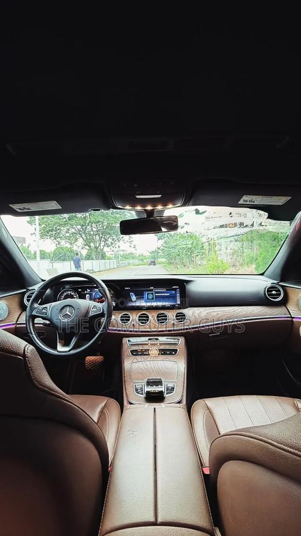 Mercedes-Benz E300 2018 White