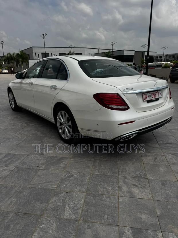 Mercedes-Benz E300 2018 White
