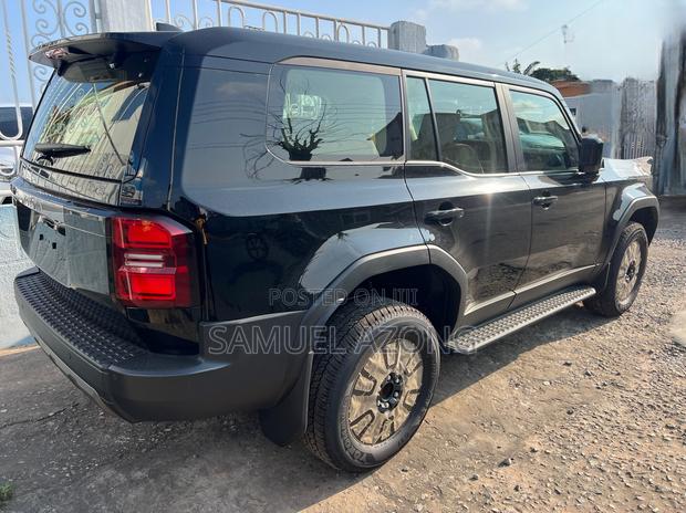 New Toyota Land Cruiser Prado 2.8 2025 Black